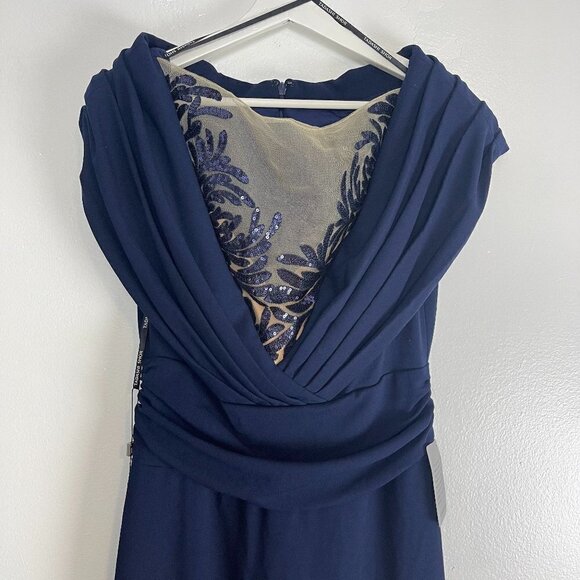 TADASHI SHOJI Crepe V-Neck Gown in Navy Size Medium NWT - Picture 6 of 13